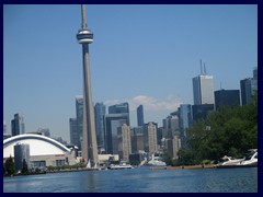 View of the Harbourfront the tour boat 024